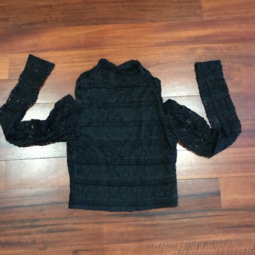 Black lace cold shoulder crop top